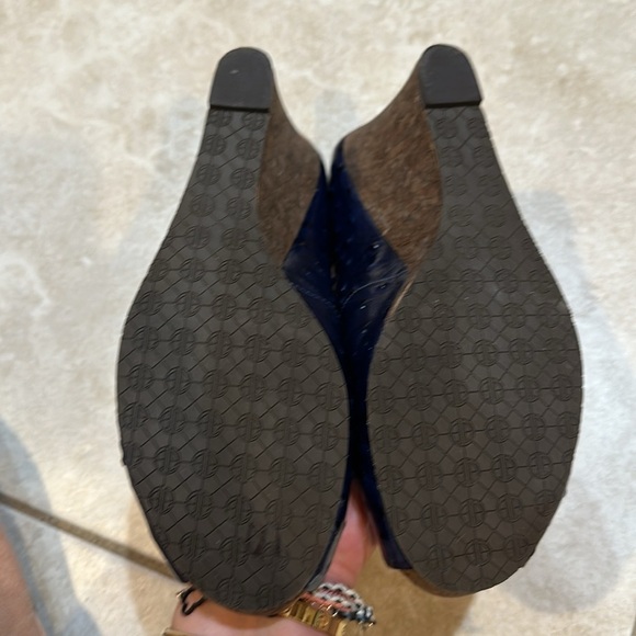 Lilly Pulitzer Navy Leather Cork Wedge Heels 8.5 - Picture 6 of 7